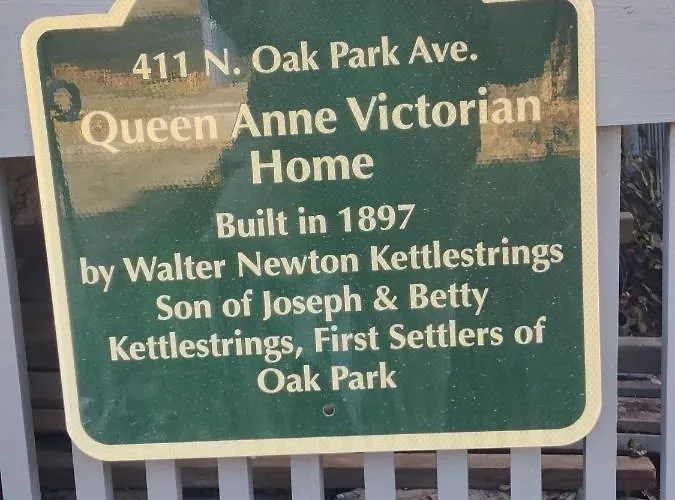 Apartment At In Oak Park